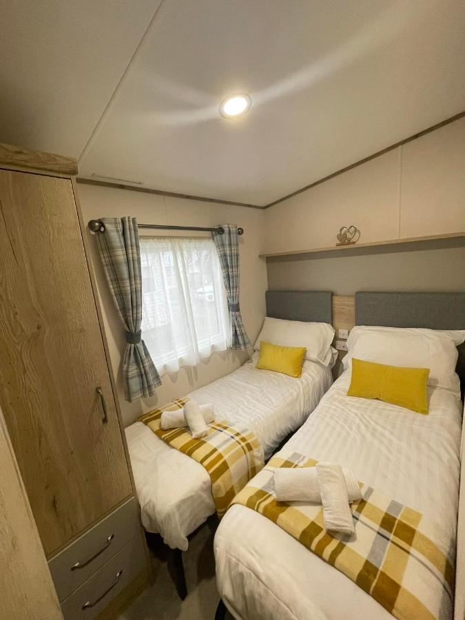 Supersonic Apartment Glasson Екстериор снимка