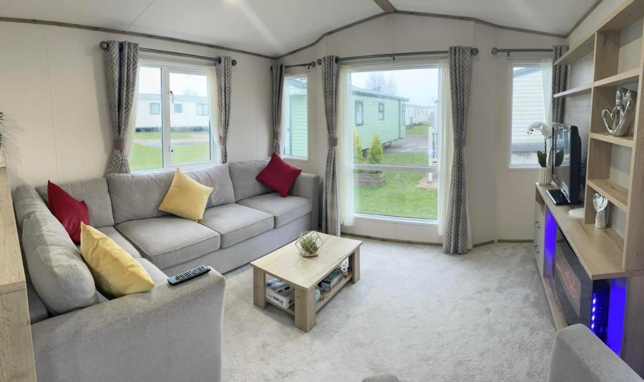 Supersonic Apartment Glasson Екстериор снимка