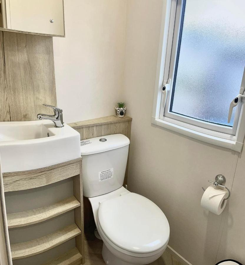 Supersonic Apartment Glasson Екстериор снимка