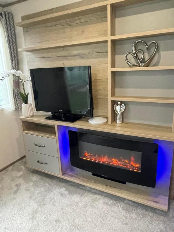 Supersonic Apartment Glasson Екстериор снимка